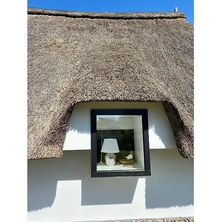 Vakantiehuis Thatched Roof House, Thatched Lofts